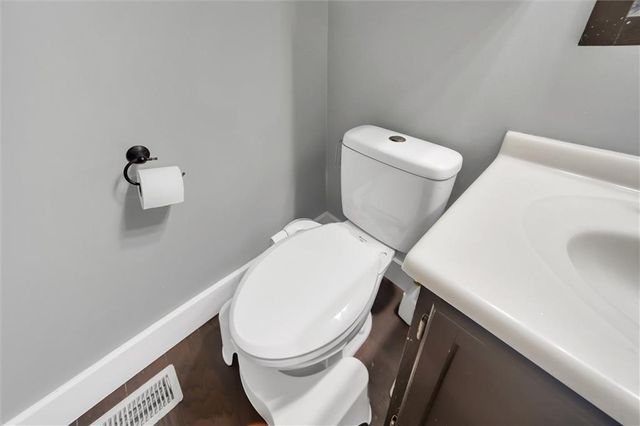 1850 Coachman Cove, Snellville, GA 30078