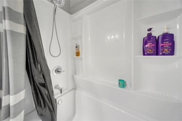 1850 Coachman Cove, Snellville, GA 30078