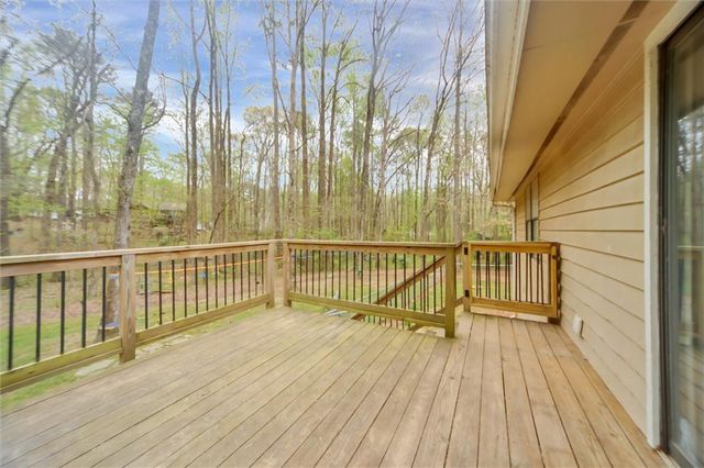 1850 Coachman Cove, Snellville, GA 30078