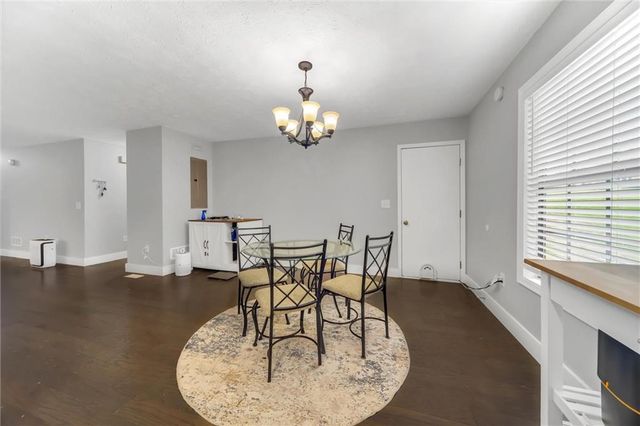 1850 Coachman Cove, Snellville, GA 30078