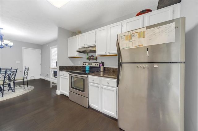 1850 Coachman Cove, Snellville, GA 30078