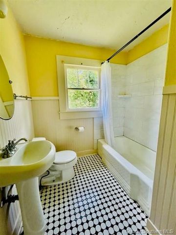 2316 Dietz Street, Lake Charles, LA 70601