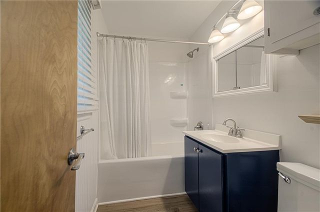 1404 E 108TH Street, Kansas City, MO 64131