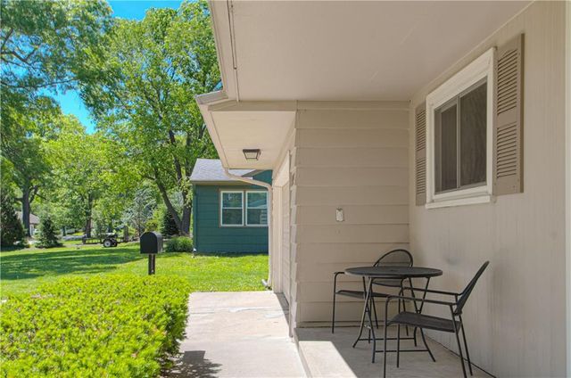 1404 E 108TH Street, Kansas City, MO 64131