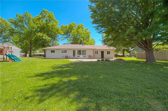 1404 E 108TH Street, Kansas City, MO 64131