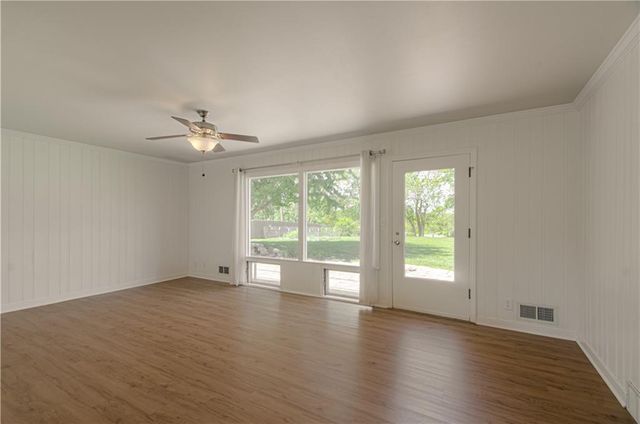 1404 E 108TH Street, Kansas City, MO 64131
