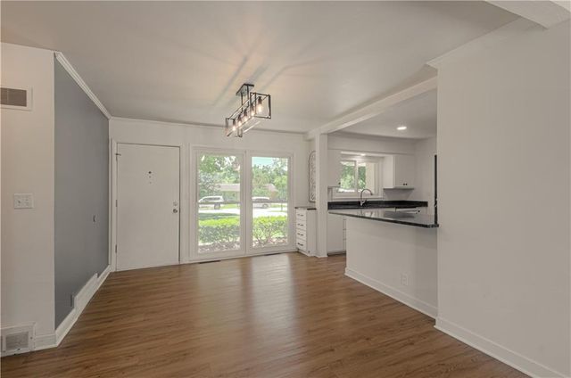 1404 E 108TH Street, Kansas City, MO 64131