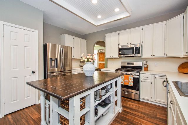 201 Carmicheal Court, League City, TX 77573