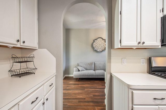 201 Carmicheal Court, League City, TX 77573