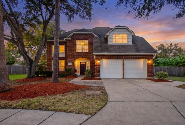 201 Carmicheal Court, League City, TX 77573