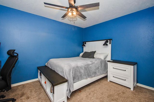 201 Carmicheal Court, League City, TX 77573