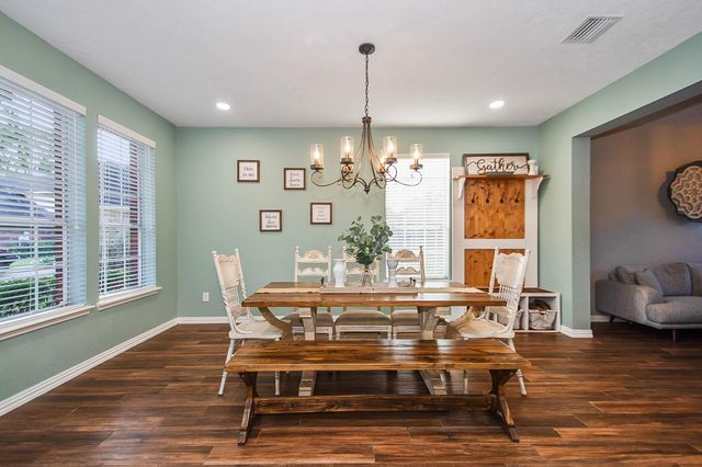 201 Carmicheal Court, League City, TX 77573