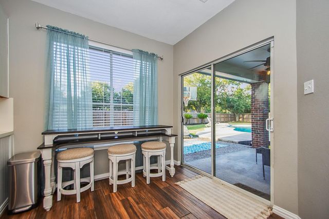 201 Carmicheal Court, League City, TX 77573