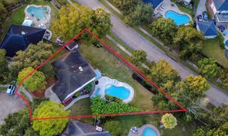 201 Carmicheal Court, League City, TX 77573