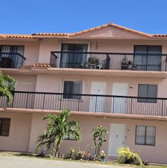 2174 W 60th Street 17205, Hialeah, FL 33016