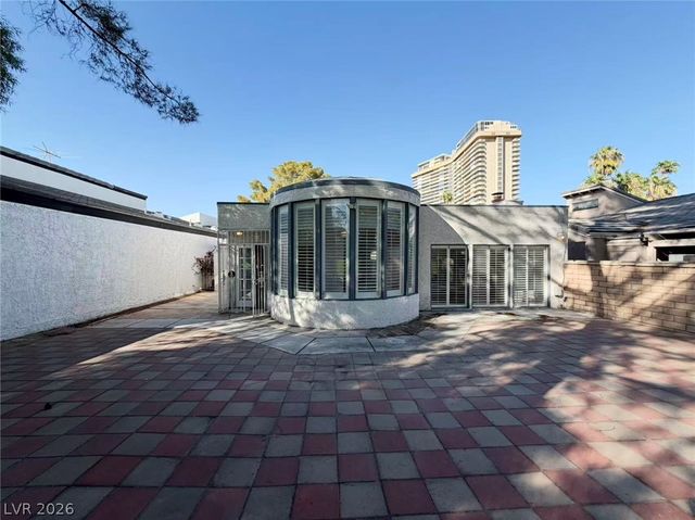 3174 Bel Air Drive, Las Vegas, NV 89109
