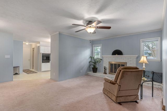 2524 S Kickapoo Avenue, Springfield, MO 65804