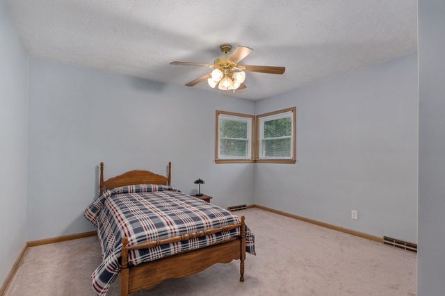 2524 S Kickapoo Avenue, Springfield, MO 65804