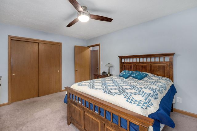 2524 S Kickapoo Avenue, Springfield, MO 65804