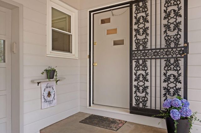 2524 S Kickapoo Avenue, Springfield, MO 65804