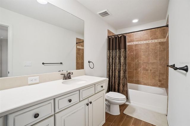 19209 LONG LAKE RANCH BOULEVARD, Lutz, FL 33558