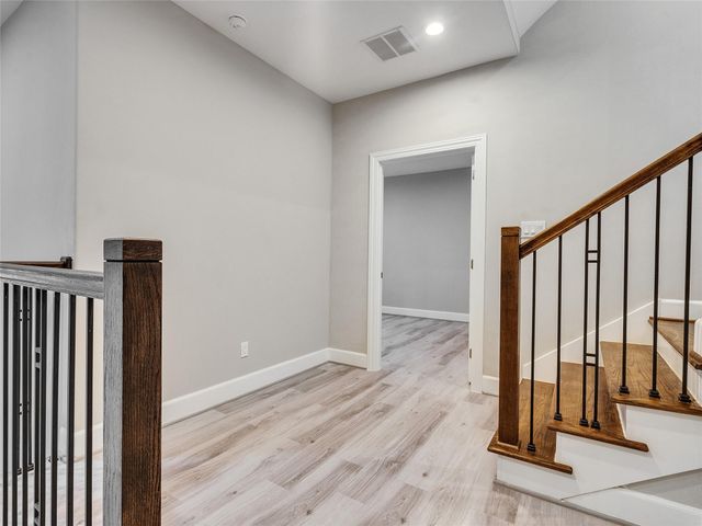1122 W 16th Street C, Houston, TX 77008