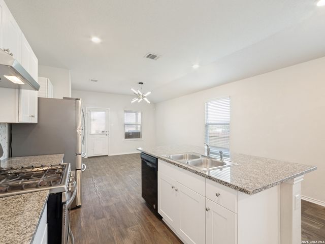 3203 Onion Creek, San Antonio, TX 78245