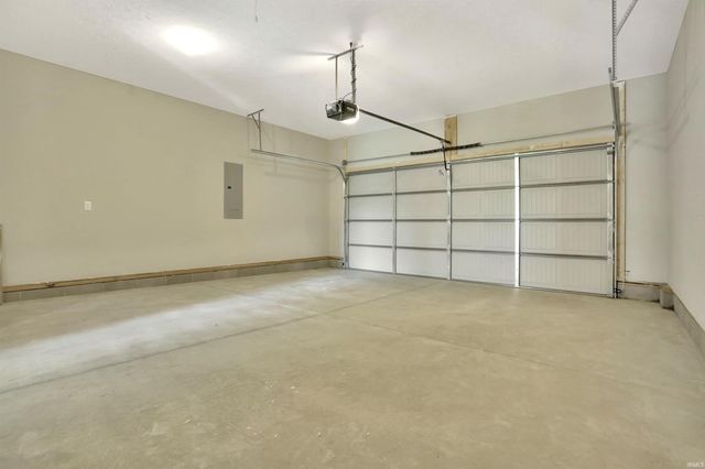 4853 Jackson Drive, Newburgh, IN 47630