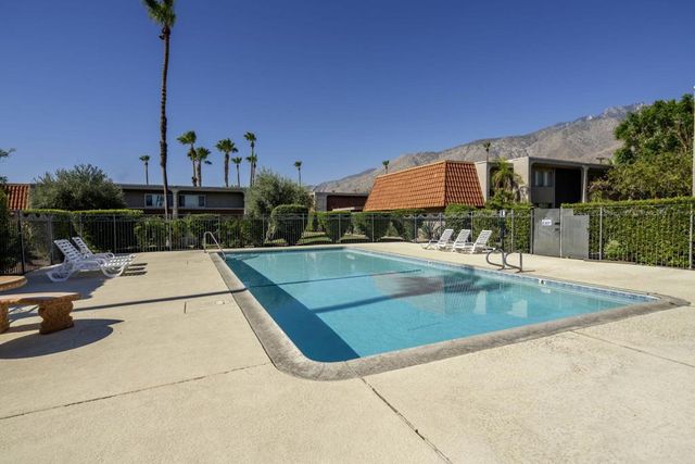 266 E Via Escuela G, Palm Springs, CA 92262