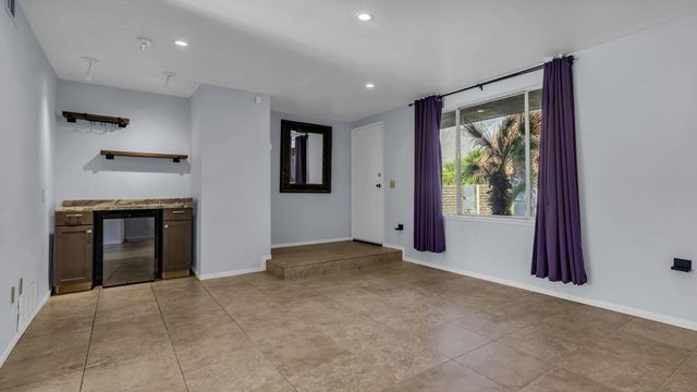 266 E Via Escuela G, Palm Springs, CA 92262