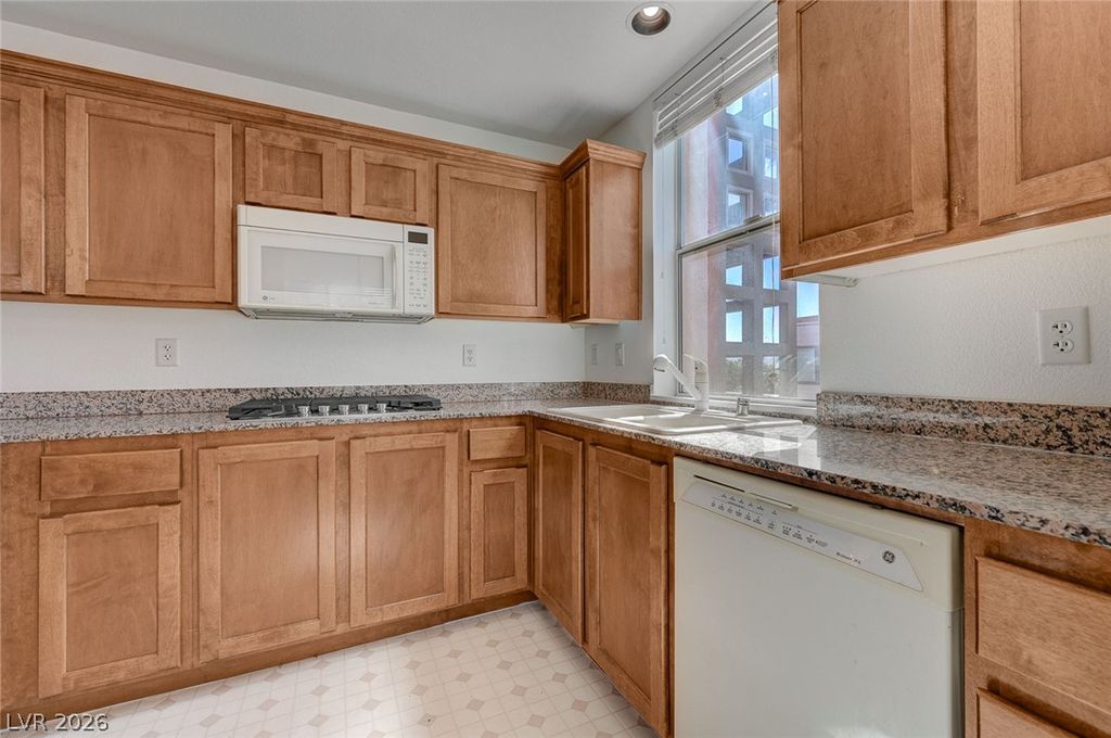 83 East Agate Avenue 302, Las Vegas, NV 89123 — photo 5