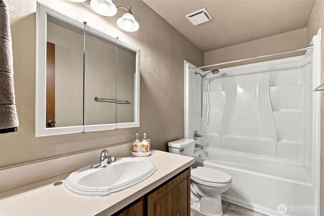 15328 SE 179th Street, Renton, WA 98058