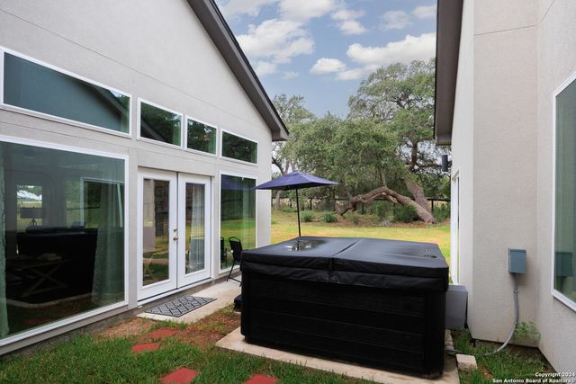 103 Hans Bell, Blanco, TX 78606