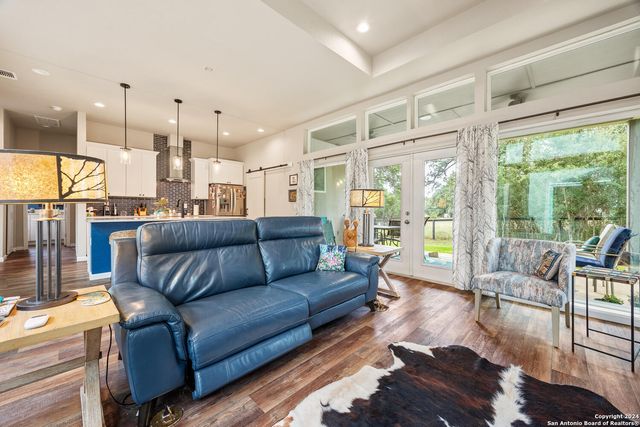 103 Hans Bell, Blanco, TX 78606