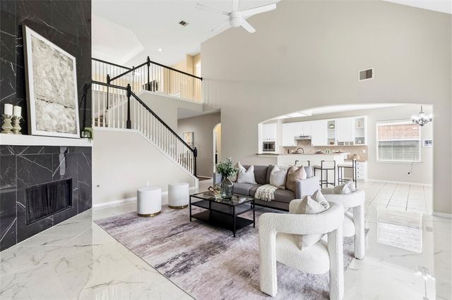 6166 Blackburn Court, League City, TX 77573