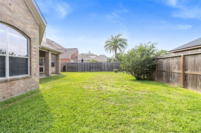 6166 Blackburn Court, League City, TX 77573