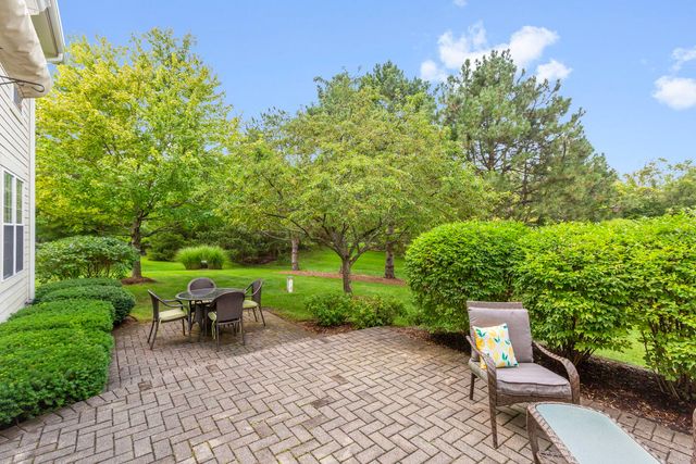 4 Wellesley Court, Hawthorn Woods, IL 60047