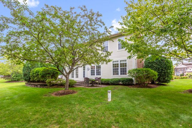 4 Wellesley Court, Hawthorn Woods, IL 60047