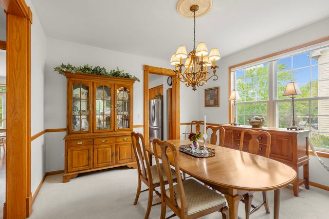 4 Wellesley Court, Hawthorn Woods, IL 60047