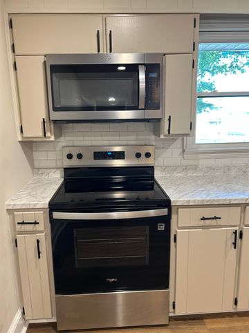 148 McMillin Boulevard, Boiling Springs, SC 29316