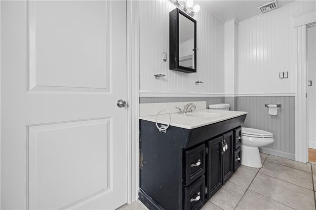 17 Woodward Avenue, East Providence, RI 02914