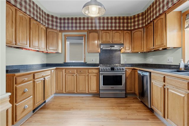 17 Woodward Avenue, East Providence, RI 02914