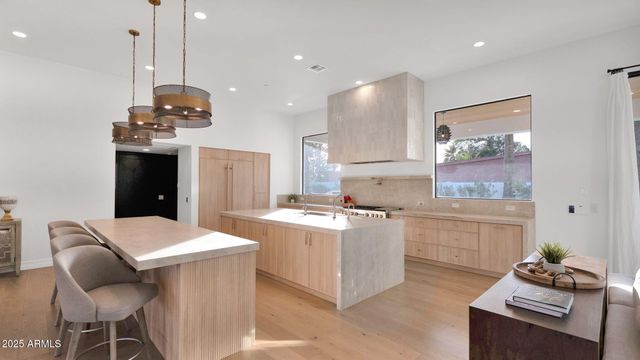 11842 N Miller Road, Scottsdale, AZ 85260