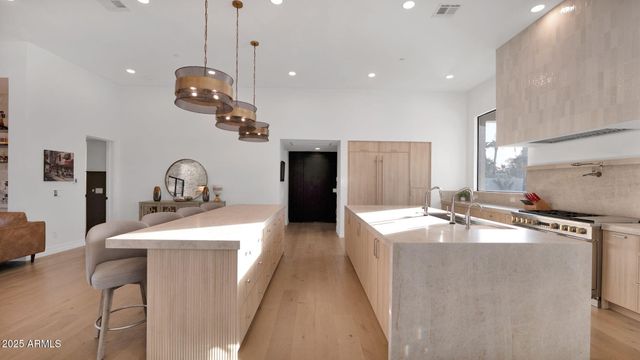 11842 N Miller Road, Scottsdale, AZ 85260