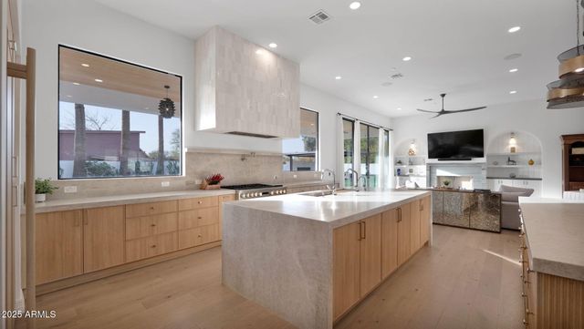 11842 N Miller Road, Scottsdale, AZ 85260