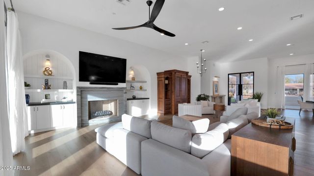 11842 N Miller Road, Scottsdale, AZ 85260