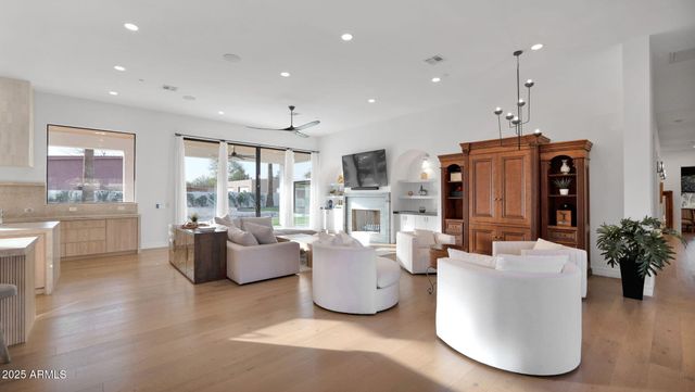 11842 N Miller Road, Scottsdale, AZ 85260