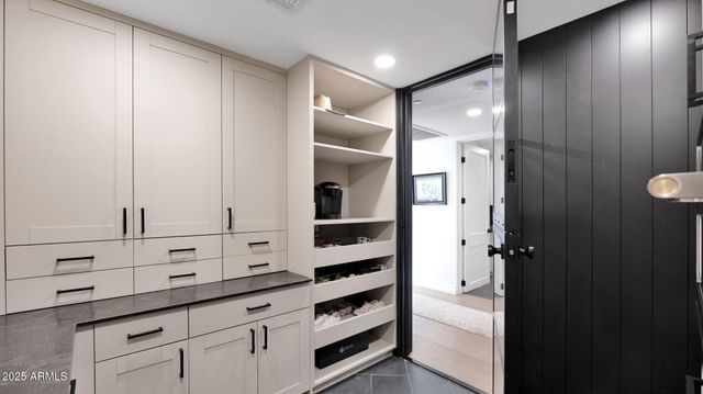 11842 N Miller Road, Scottsdale, AZ 85260