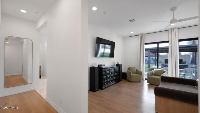 11842 N Miller Road, Scottsdale, AZ 85260