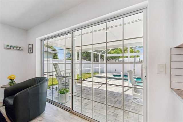 9045 RIDGE ROAD, Seminole, FL 33772